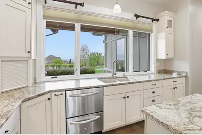 715 Bluff St, Hyde Park, UT 84318 - Photo 27
