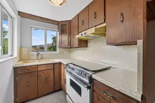 3664 S Laurelcrest Dr, Salt Lake City, UT 84109 - Photo 31