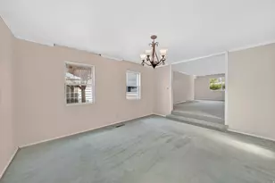 3664 S Laurelcrest Dr, Salt Lake City, UT 84109 - Photo 9