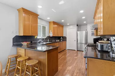 4250 N 350 W, Pleasant View, UT 84414 - Photo 7