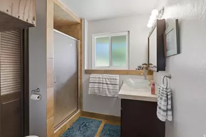 4250 N 350 W, Pleasant View, UT 84414 - Photo 17