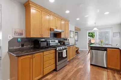 4250 N 350 W, Pleasant View, UT 84414 - Photo 9