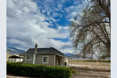 195 W 100 S, Elsinore, UT 84724 - Photo 3