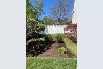 9071 S Wasatch Blvd, Sandy, UT 84093 - Photo 3
