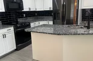 9071 S Wasatch Blvd, Sandy, UT 84093 - Photo 11