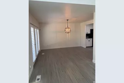 9071 S Wasatch Blvd, Sandy, UT 84093 - Photo 15