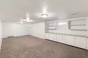 787 N 200 W, Logan, UT 84321 - Photo 21