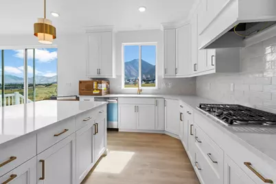 178 E 650 S, Hyde Park, UT 84318 - Photo 11