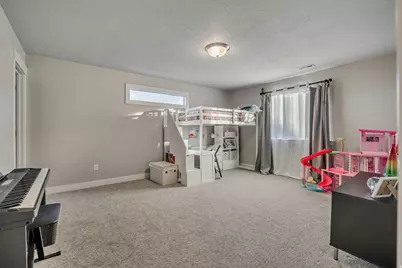 2479 S Honeysuckle Dr, Saratoga Springs, UT 84045 - Photo 37