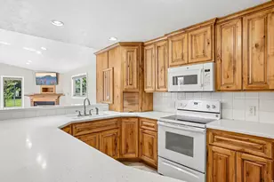 9270 S Jana Lee Dr, West Jordan, UT 84088 - Photo 19