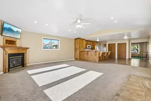 9270 S Jana Lee Dr, West Jordan, UT 84088 - Photo 13