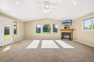 9270 S Jana Lee Dr, West Jordan, UT 84088 - Photo 11