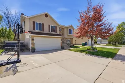 318 E 1700 S, Kaysville, UT 84037 - Photo 3