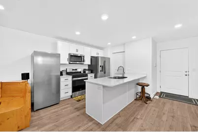 4064 S Pitchblack Ln W, Magna, UT 84044 - Photo 11