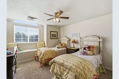 9876 S Spruce Dale Dr, South Jordan, UT 84095 - Photo 29