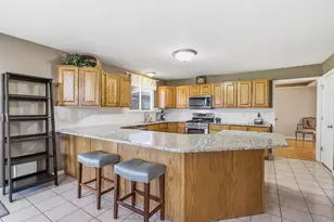 9876 S Spruce Dale Dr, South Jordan, UT 84095 - Photo 17