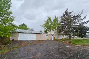 1310 N 3000 W, Maeser, UT 84078 - Photo 15