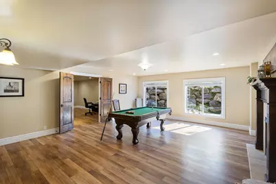 4077 S Pelican Ln, Saratoga Springs, UT 84045 - Photo 31