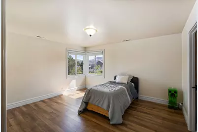 4077 S Pelican Ln, Saratoga Springs, UT 84045 - Photo 29