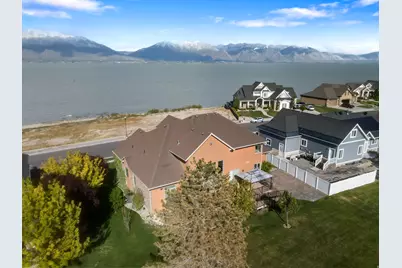 4077 S Pelican Ln, Saratoga Springs, UT 84045 - Photo 43