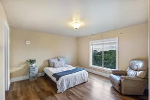 4077 S Pelican Ln, Saratoga Springs, UT 84045 - Photo 33