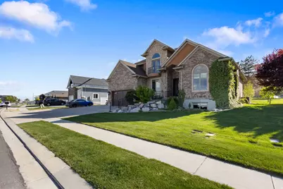 4077 S Pelican Ln, Saratoga Springs, UT 84045 - Photo 39