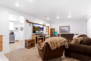 5680 S 2600 W, Roy, UT 84067 - Photo 7
