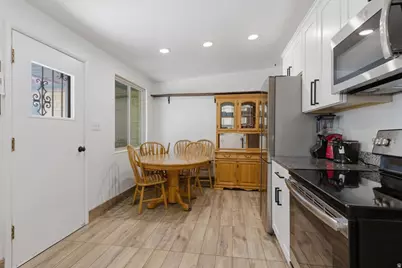 5680 S 2600 W #12, Roy, UT 84067 - Photo 11