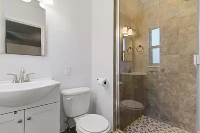 5680 S 2600 W #12, Roy, UT 84067 - Photo 17
