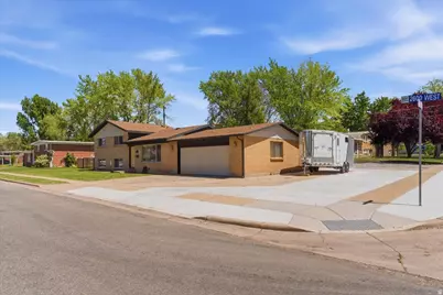 5680 S 2600 W #12, Roy, UT 84067 - Photo 3