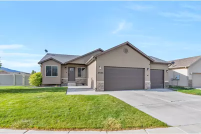 2454 E Ox Yoke Dr, Eagle Mountain, UT 84005 - Photo 1