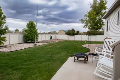 2887 S 350 W, Vernal, UT 84078 - Photo 13