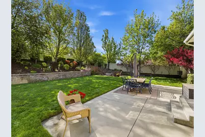 355 S Wood Dr E, Alpine, UT 84004 - Photo 3