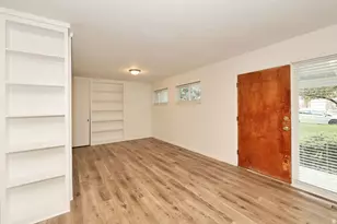 1740 E Southmoor Dr, Salt Lake City, UT 84117 - Photo 11