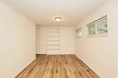 1740 E Southmoor Dr, Salt Lake City, UT 84117 - Photo 15