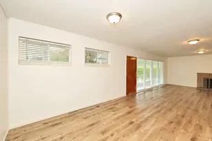 1740 E Southmoor Dr, Salt Lake City, UT 84117 - Photo 7