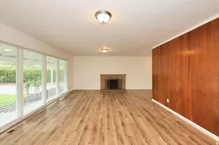 1740 E Southmoor Dr, Salt Lake City, UT 84117 - Photo 9