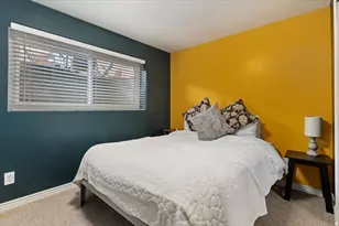 6924 S Hillside Village Circle, Cottonwood Heights, UT 84121 - Photo 25
