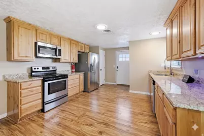 2036 W 1800 N, Farr West, UT 84404 - Photo 5