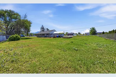 2036 W 1800 N, Farr West, UT 84404 - Photo 11