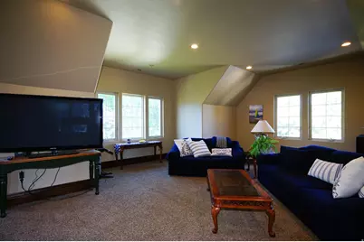 2054 E 6425 S, Holladay, UT 84121 - Photo 23