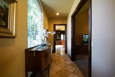 2054 E 6425 S, Holladay, UT 84121 - Photo 63