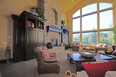 2054 E 6425 S, Holladay, UT 84121 - Photo 3