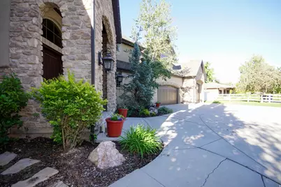 2054 E 6425 S, Holladay, UT 84121 - Photo 77