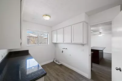 2071 E 575 N, Saint George, UT 84790 - Photo 9