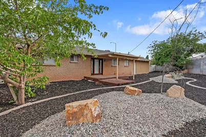 2071 E 575 N, Saint George, UT 84790 - Photo 27