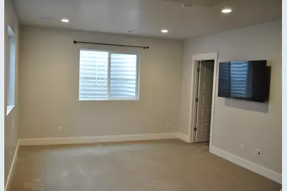 986 W Vista Ridge Dr N, Lehi, UT 84043 - Photo 15