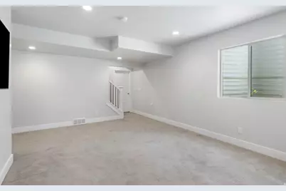 986 W Vista Ridge Dr N, Lehi, UT 84043 - Photo 11