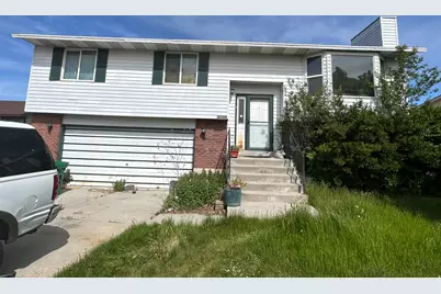 5451 W Red Lodge Drive Dr, Salt Lake City, UT 84118 - Photo 3