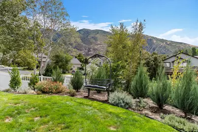 11689 S Oak Manor Dr, Sandy, UT 84092 - Photo 41